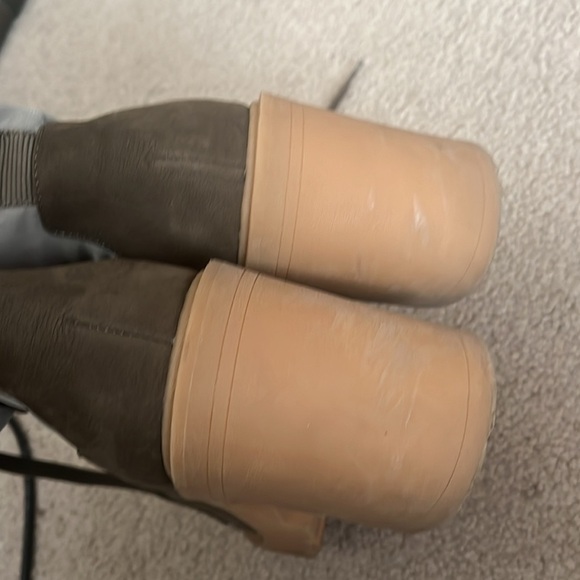 “Dolce Vita- Celida Platform Boots” - Picture 4 of 10